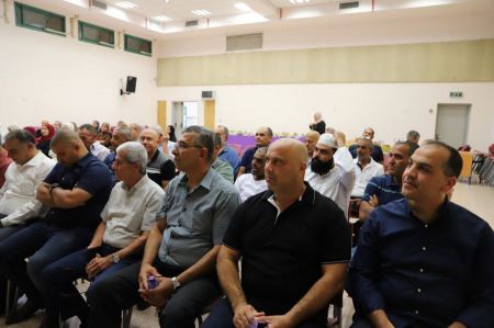 مجلس محلي كفرقرع يودع حجاج بيت الله الحرام